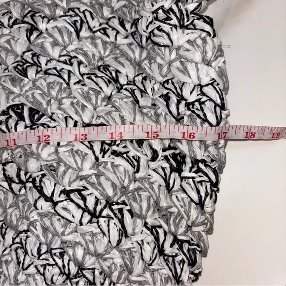 Ernest Large Crochet Shoulder Bag – Sustainable Recycled Plastic Tote bag - Picture 9 of 9